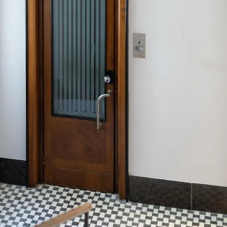 Vis A Vis Διαμέρισμα *