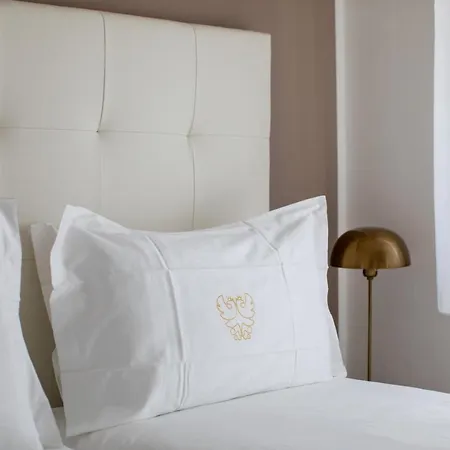 Apartment Vis A Vis